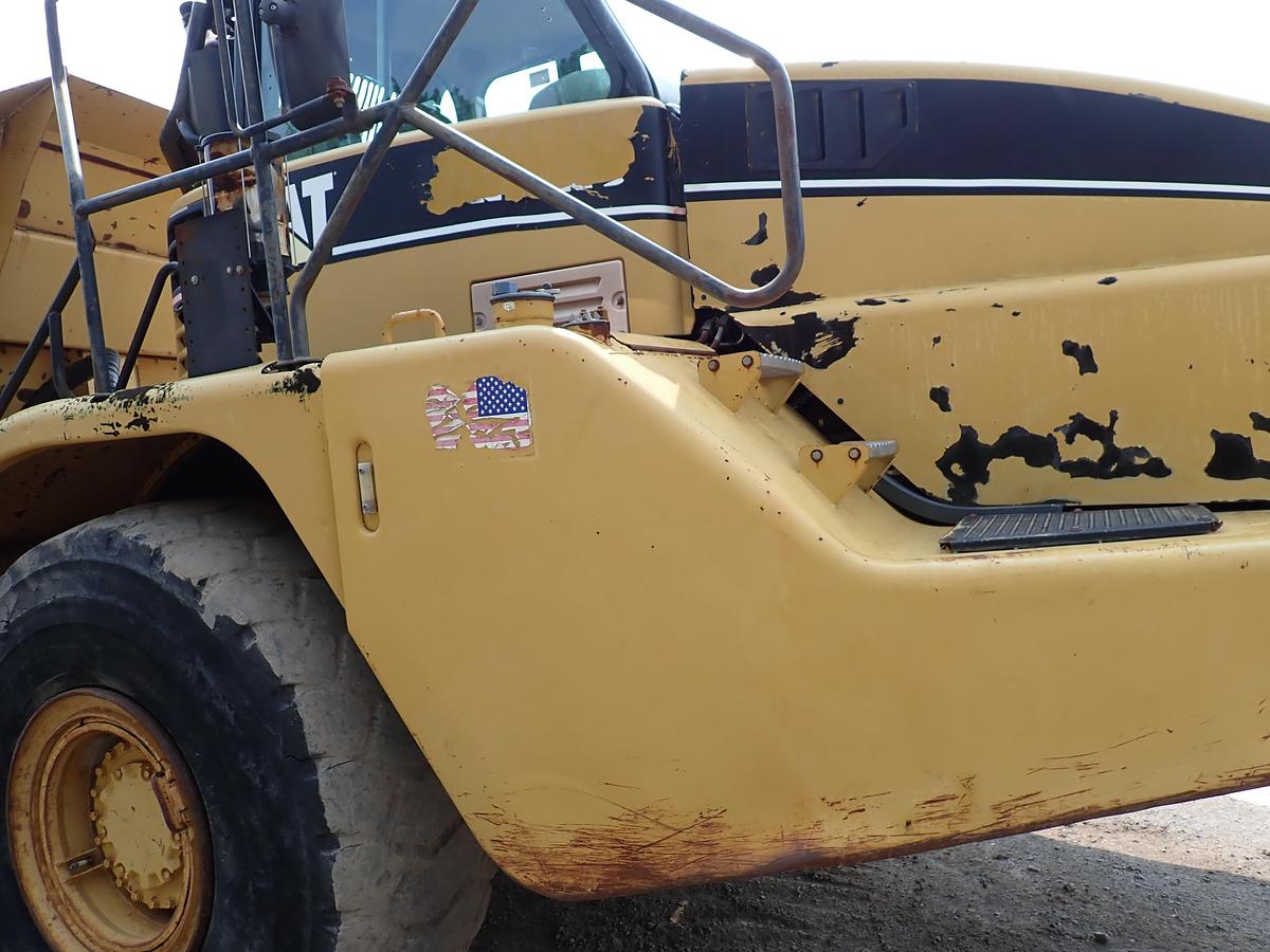 Used 2006 CAT 735