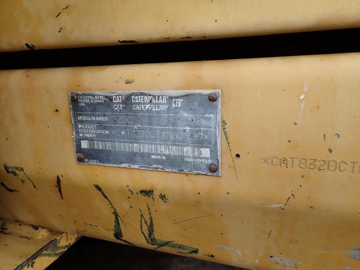 Used 2001 CAT 320CL Hydraulic Excavator