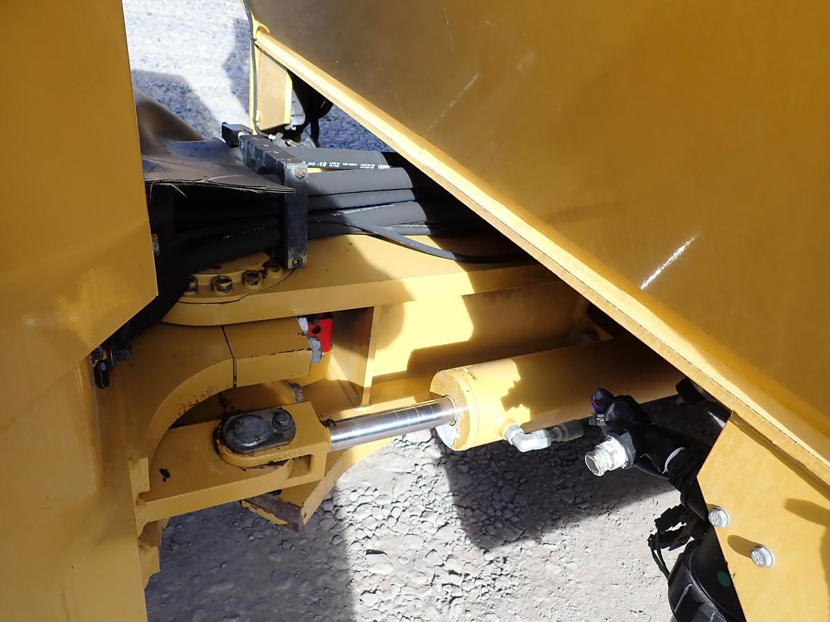 Used 2015 CAT CB64 Double Drum Roller
