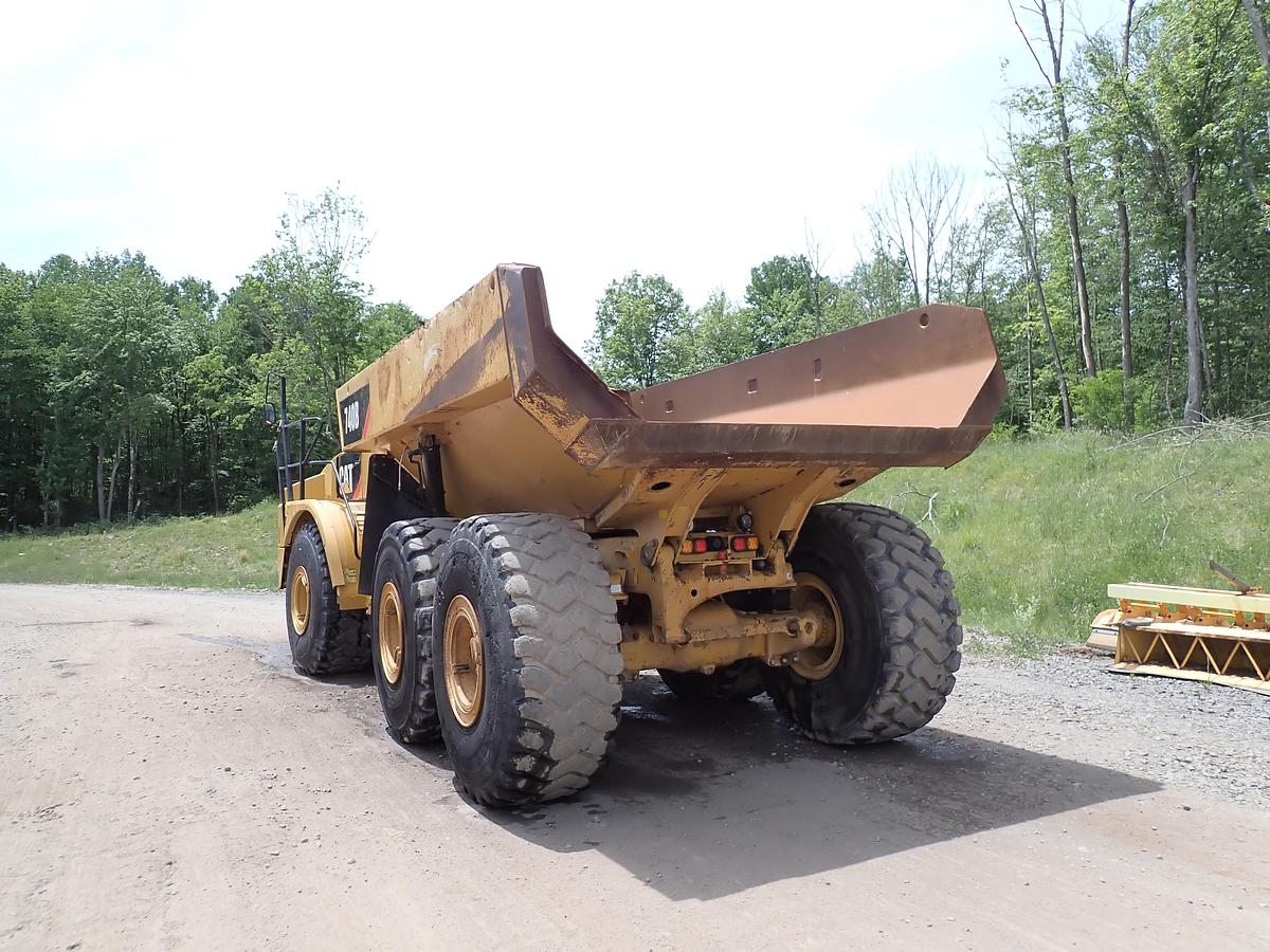 Used 2015 CAT 740B Articulated Haul Truck
