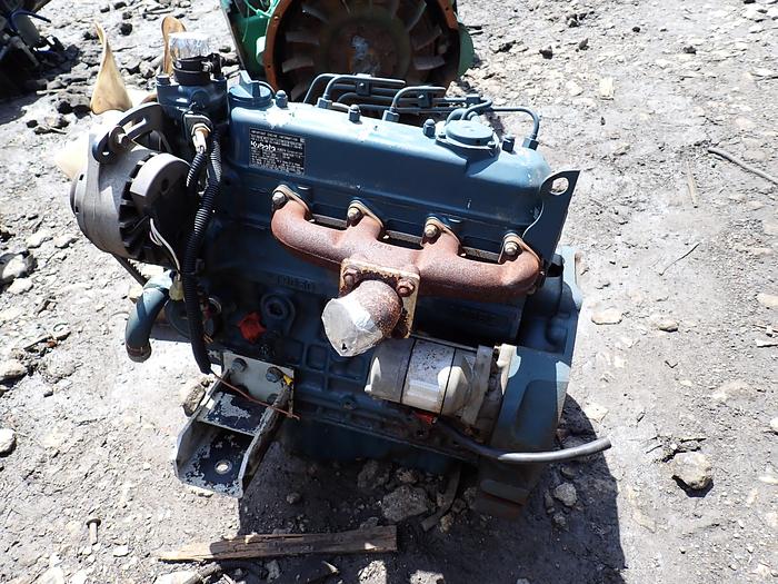 Used 2007 Kubota V1305-ES08 Diesel Engine