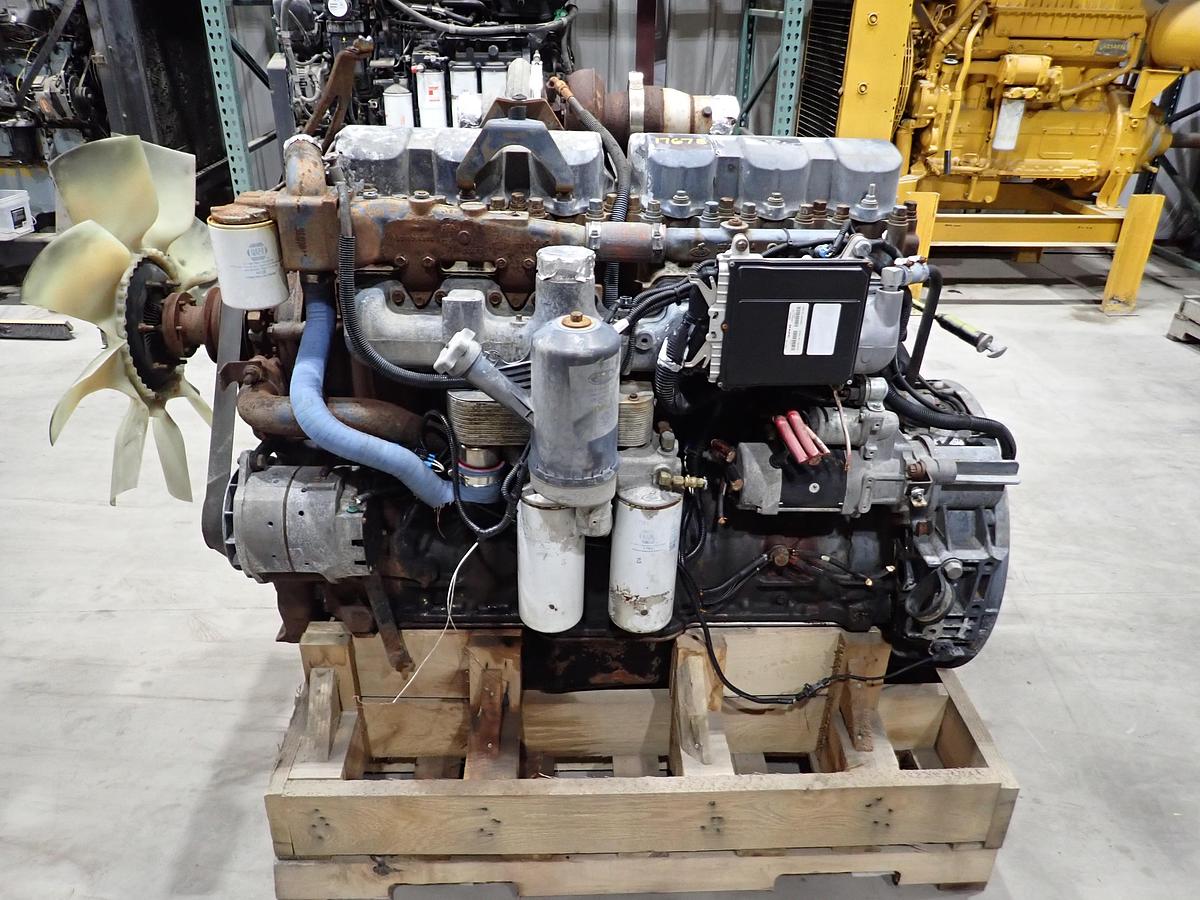 Used 2004 Mack AI-300 Diesel Engine 111K MILES!