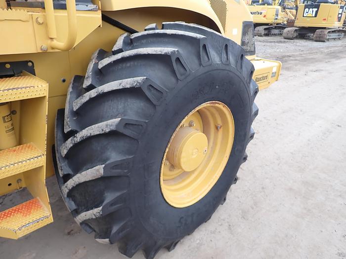 Used 2007 CAT CP-563E Padfoot Compactor