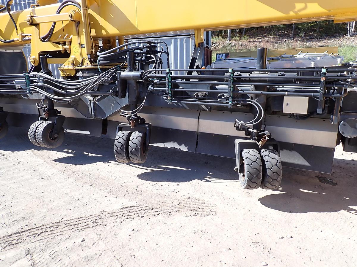 Used 2001 Vammas PSB 5500H Airport Runway Sweeper 