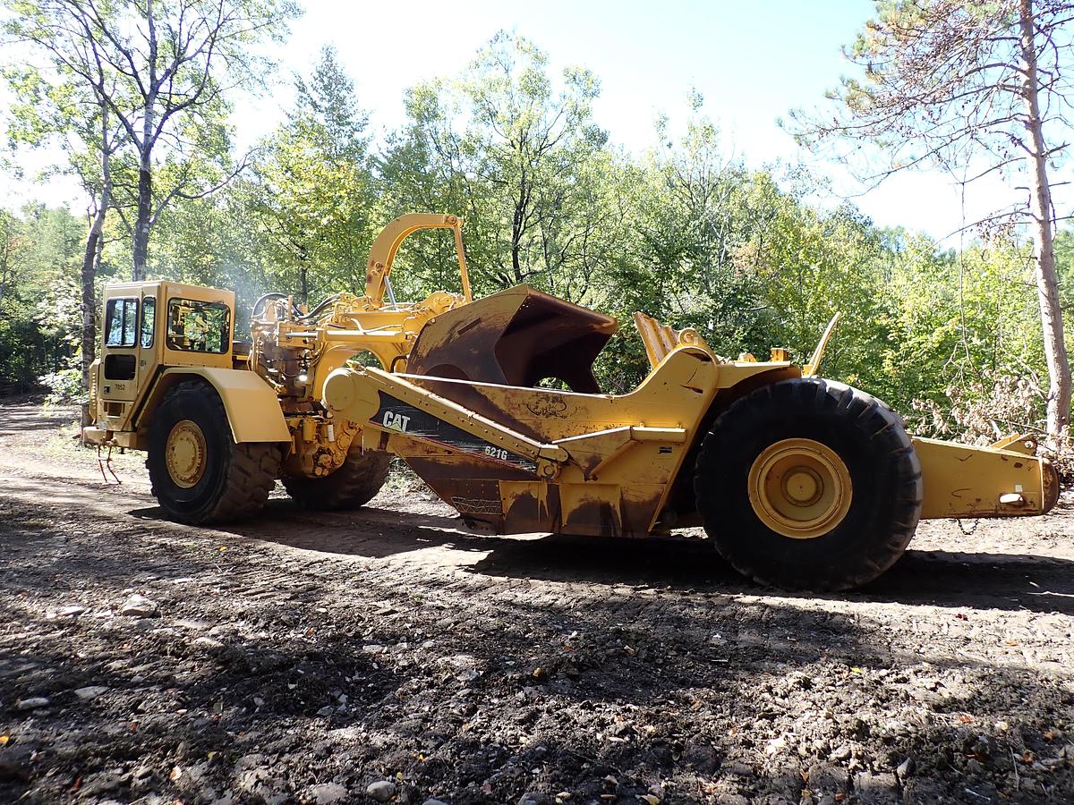 Used 2004 CAT 621G Motor Scraper