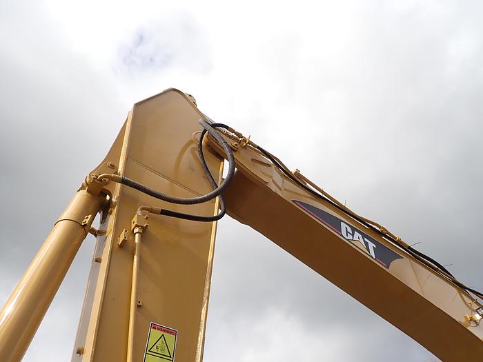 Used 2003 CAT 330CL Hydraulic Excavator