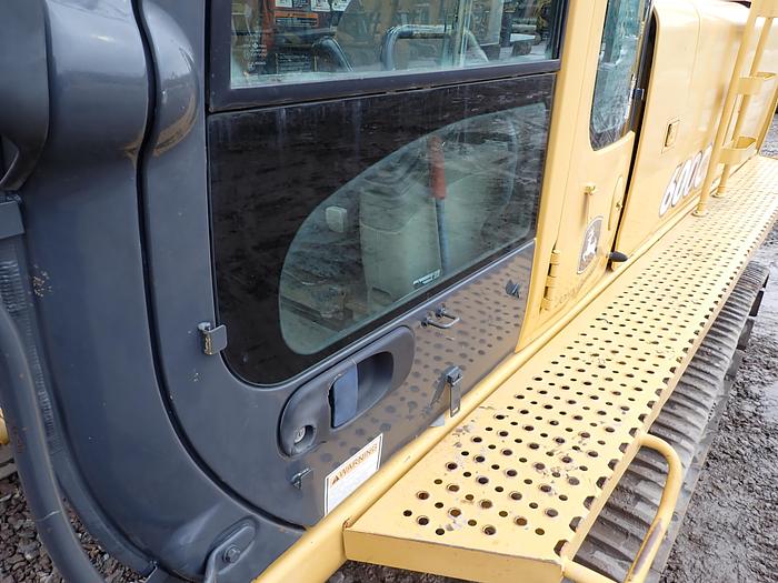 Used 2004 John Deere 600C LC Excavator