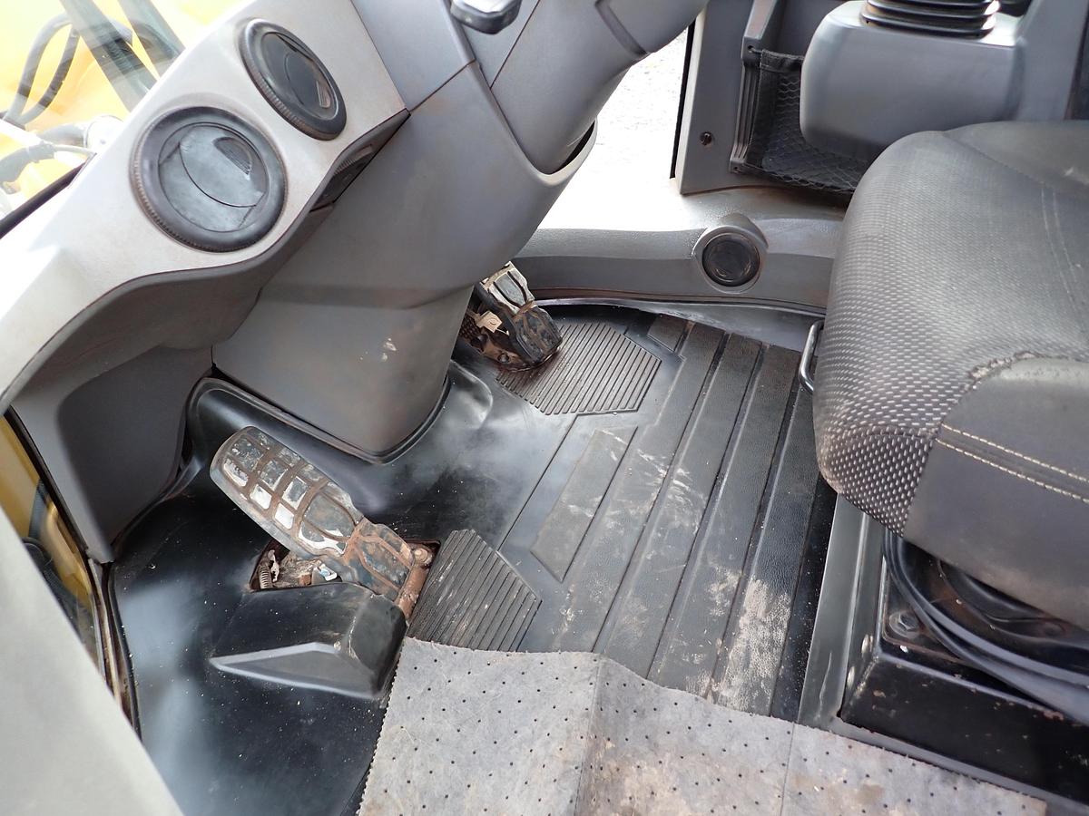 Used 2019 CAT 938M Wheel Loader 