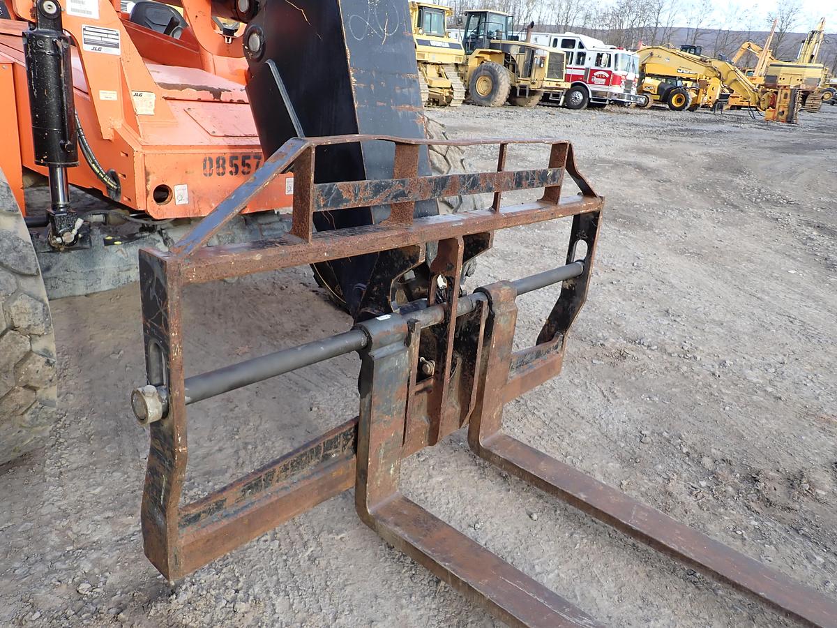 Used 2018 Skytrak 8042 8K Telehandler