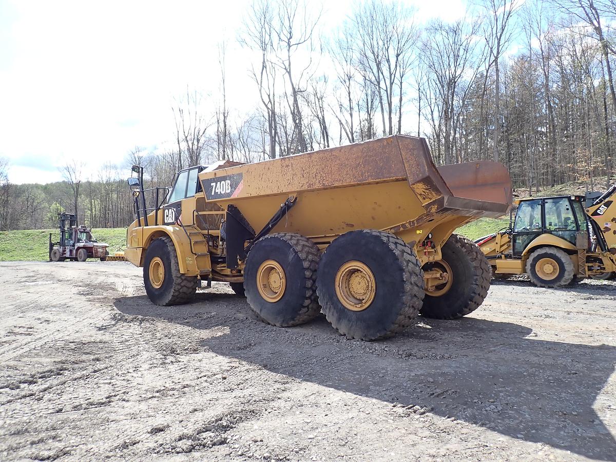 Used 2014 CAT 740B Articulated Truck