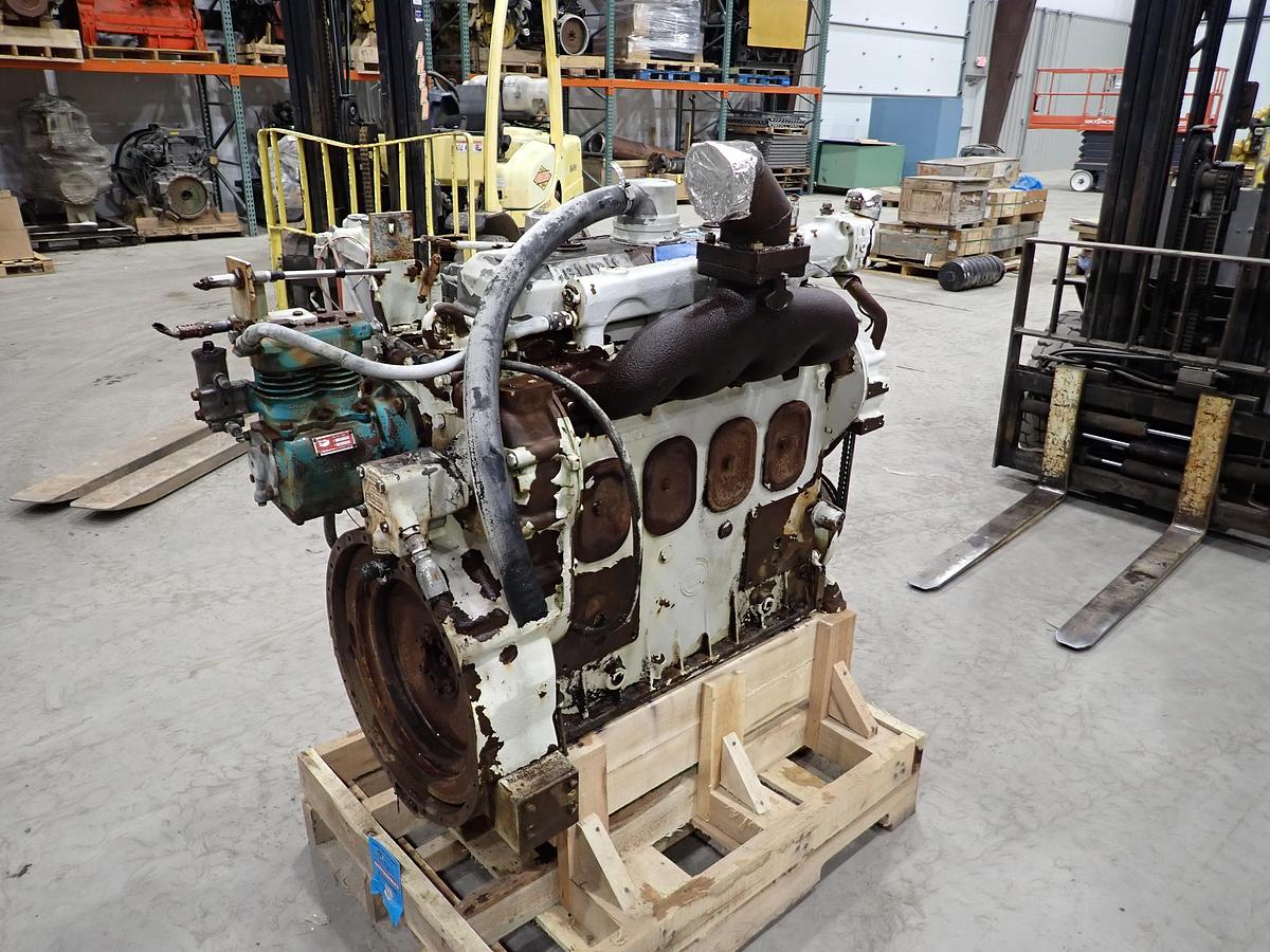 Used Detroit Diesel 4-71 Engine RIGHT HAND EXHAUST 1043-5000