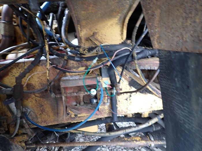 Used 1985 CAT 769C Rigid Frame Water Truck 8000 Gallon