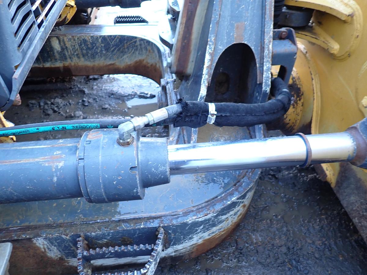 Used 2015 John Deere 850K LGP Crawler Dozer