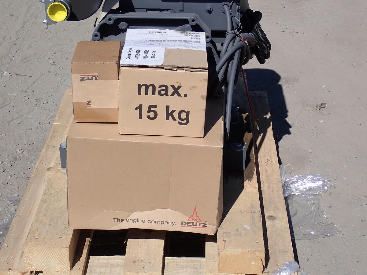 Deutz D2011 L02I Diesel Engine FACTORY NEW! 