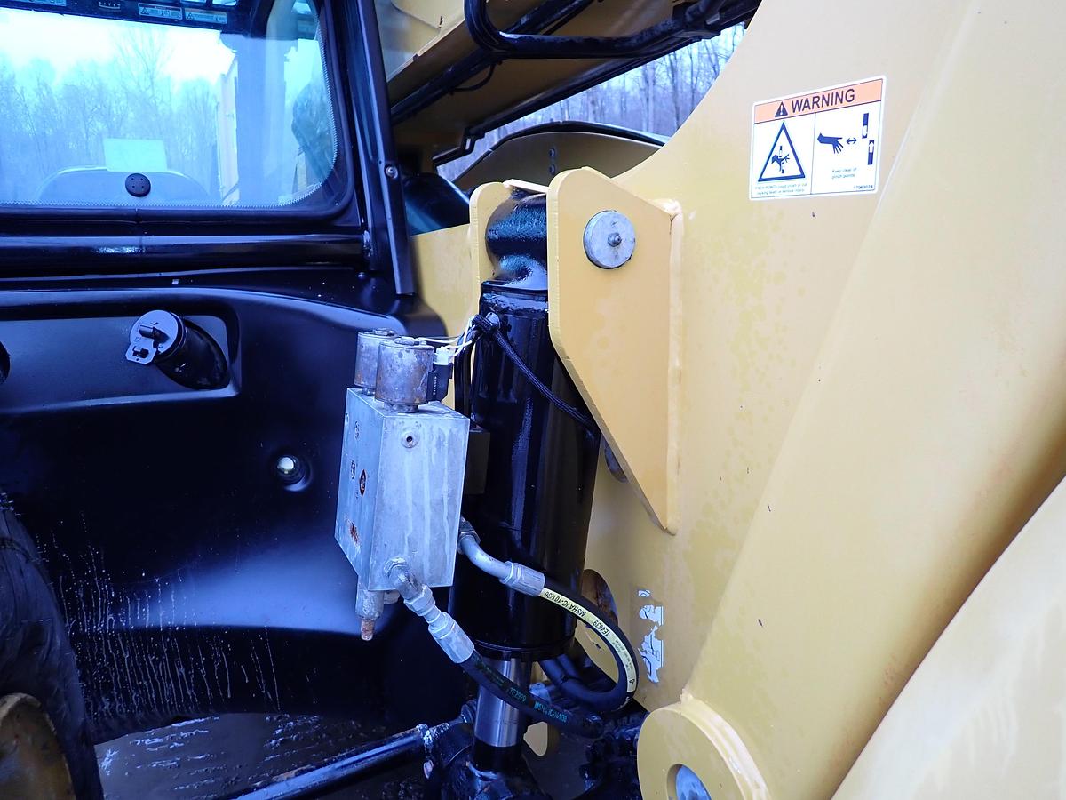 Used 2020 CAT TL1255D 12K Telehandler 