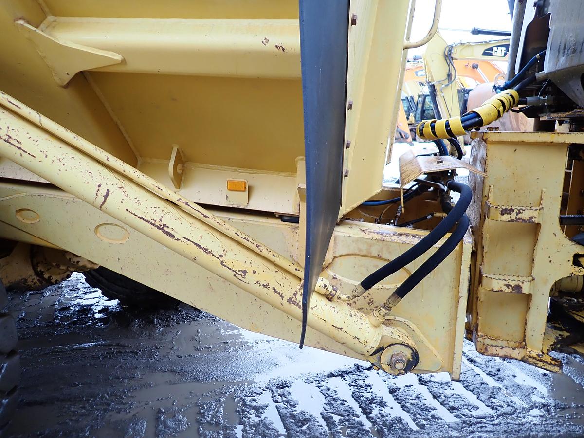 Used 2000 John Deere 300C Articulated Haul Truck