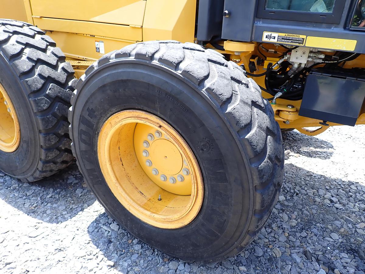 Used 2016 John Deere 772GP Motor Grader w/ GPS