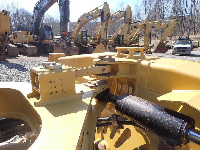 Used 2022 CAT D6 LGP Crawler Dozer