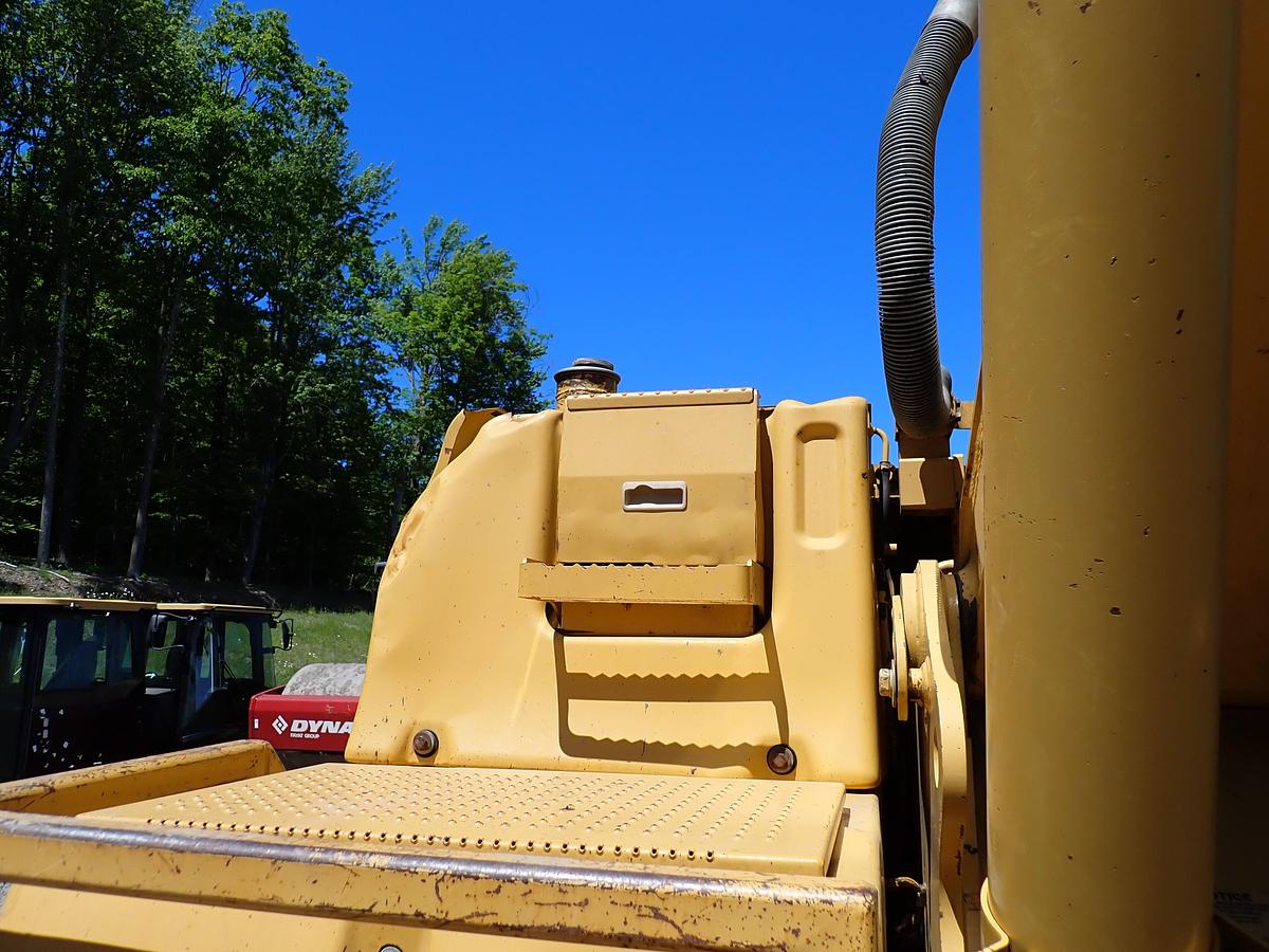 Used 2006 CAT 320CL