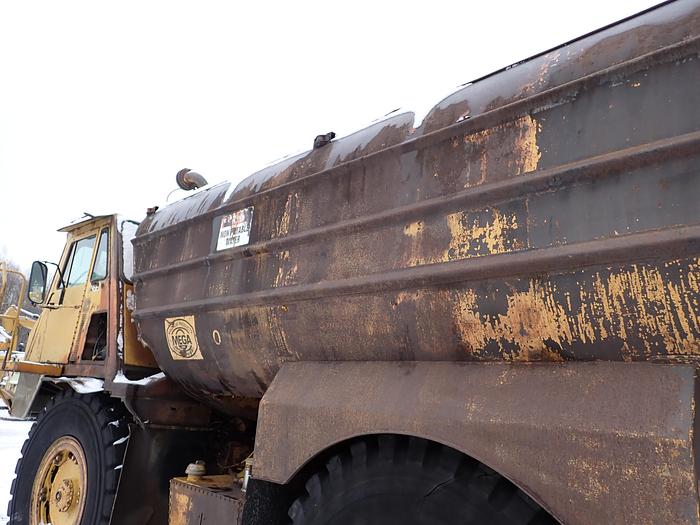 Used 1985 CAT 769C Rigid Frame Water Truck 8000 Gallon