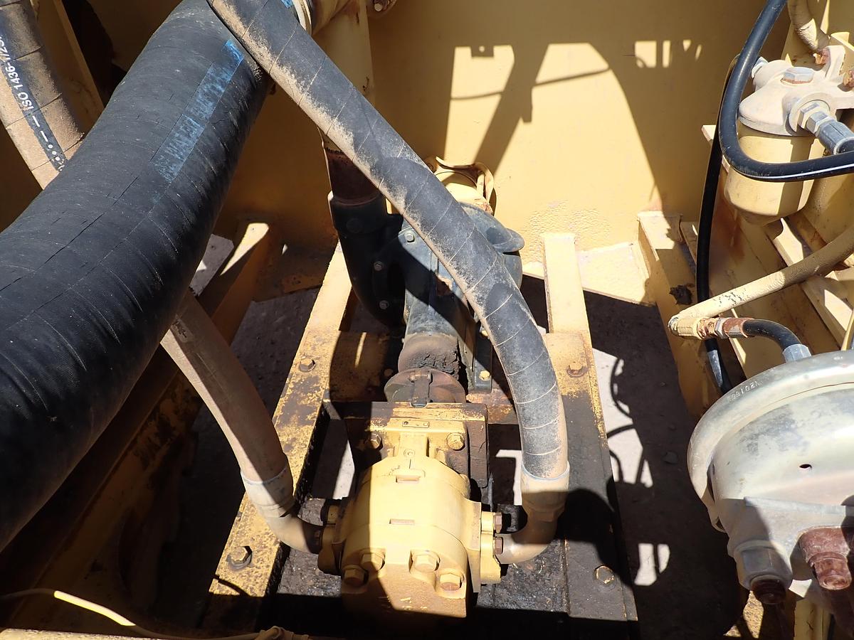 Used 1979 CAT 613B 5000 Gallon Water Wagon