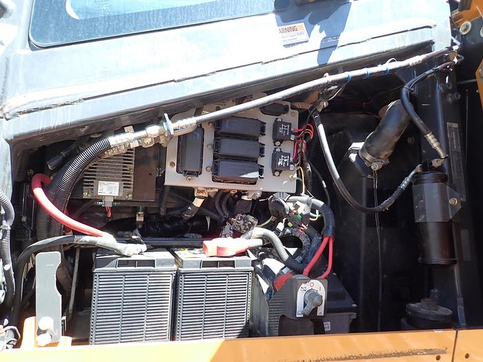 Used 2019 Case 2050M LGP