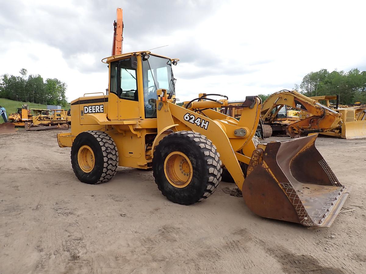 Used 2001 John Deere 624H Wheel Loader