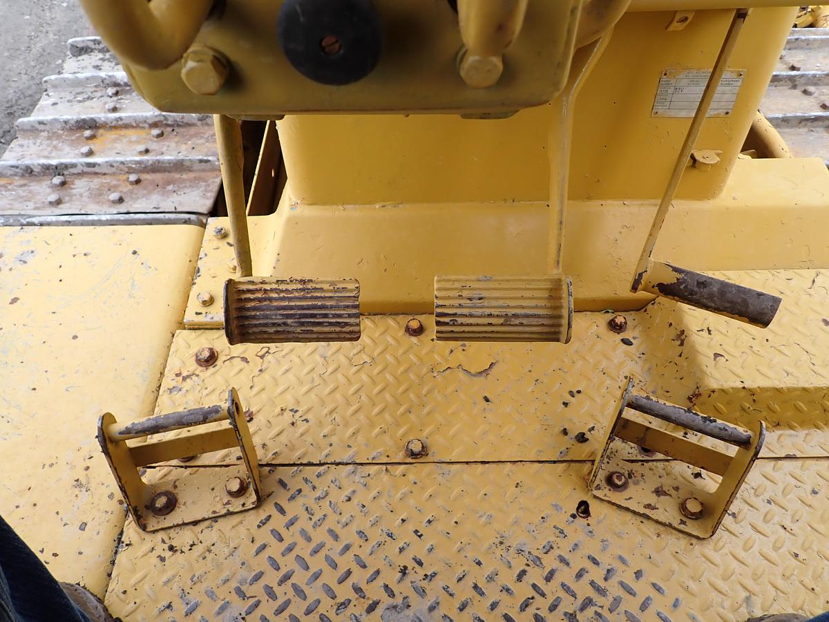 Used 1980 CAT D7G Crawler Dozer w/ RIPPER!