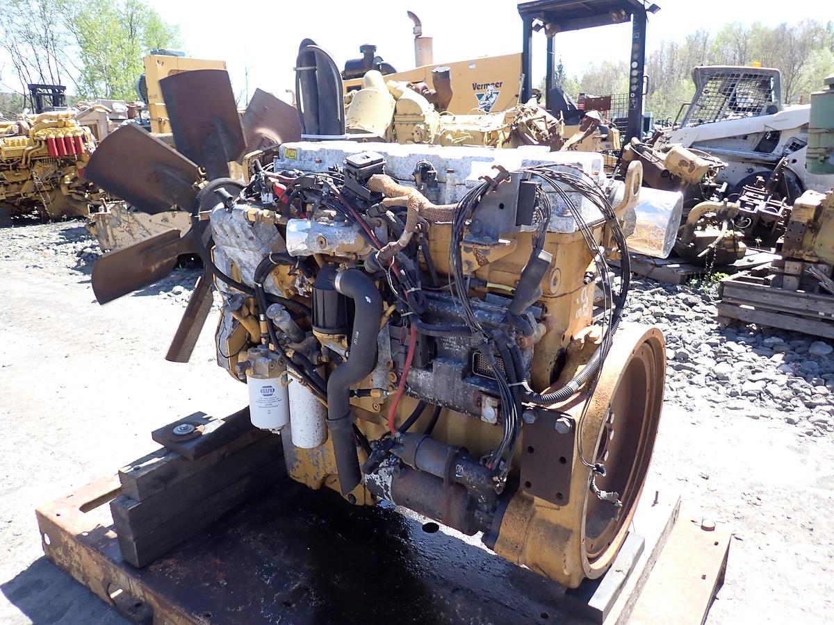 Used 2004 CAT C9 Industrial Diesel Engine AR 202-0333 300 HP 3669 HRS