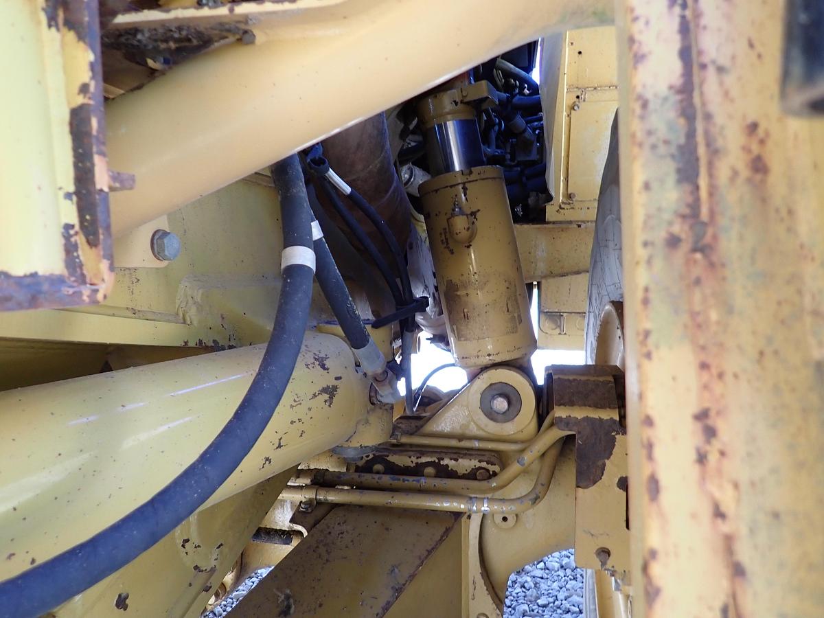 Used 2004 CAT 735 Articulated Haul Truck