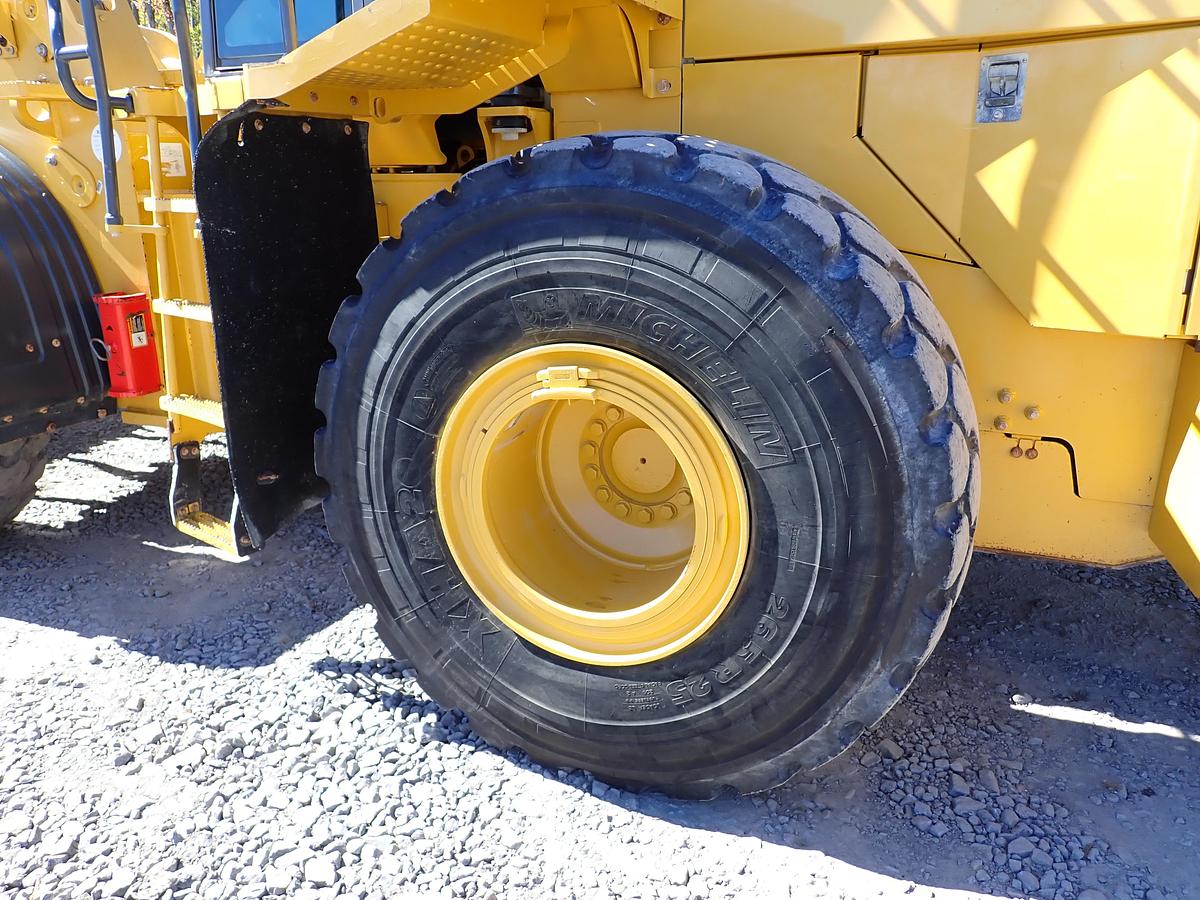 Used 2019 John Deere 744L Wheel Loader QUICK COUPLER!