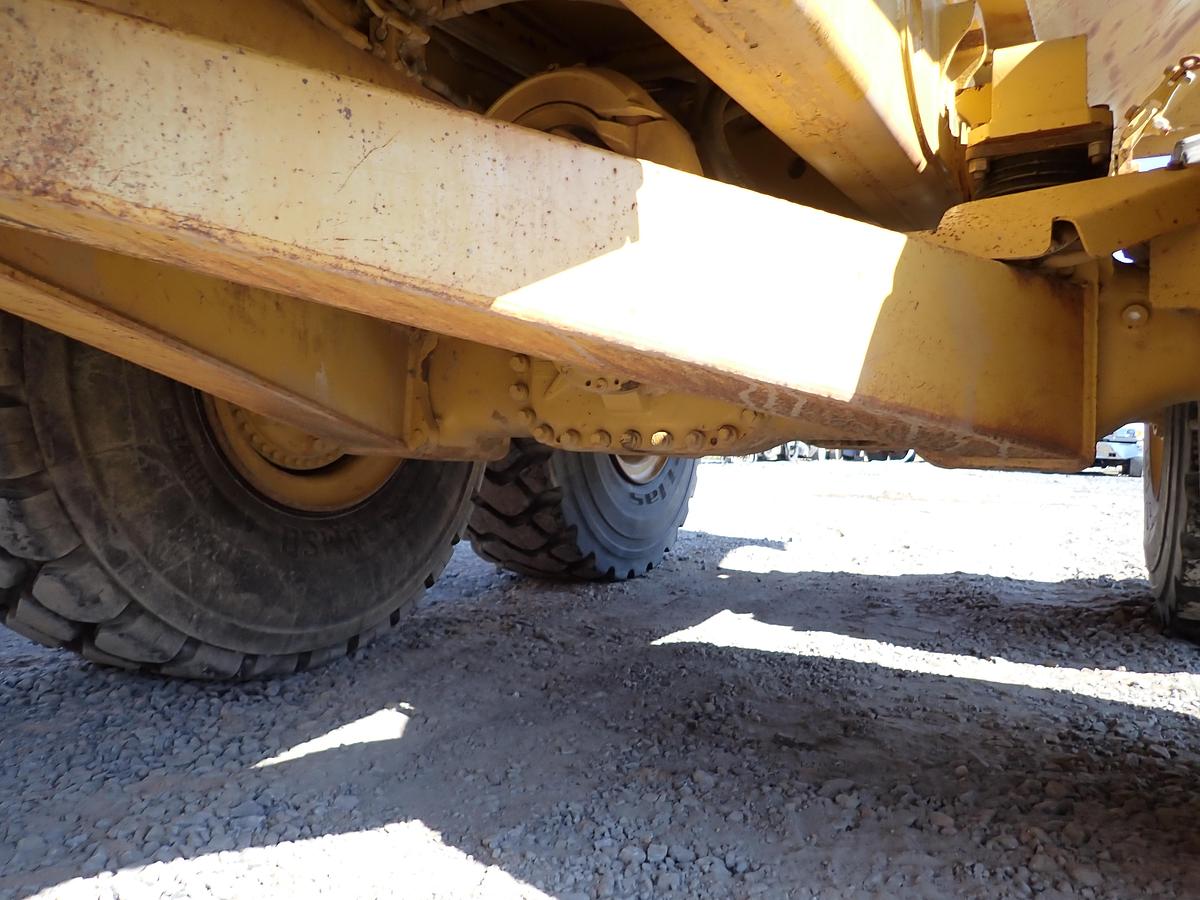 Used 2004 CAT 735 Articulated Haul Truck