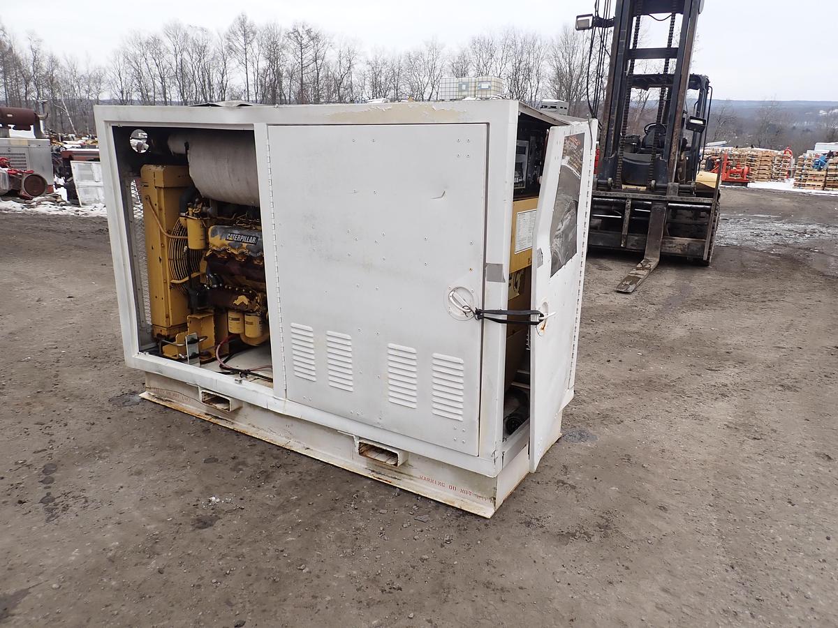 Used 1999 CAT SR4B 175 KW Generator Set