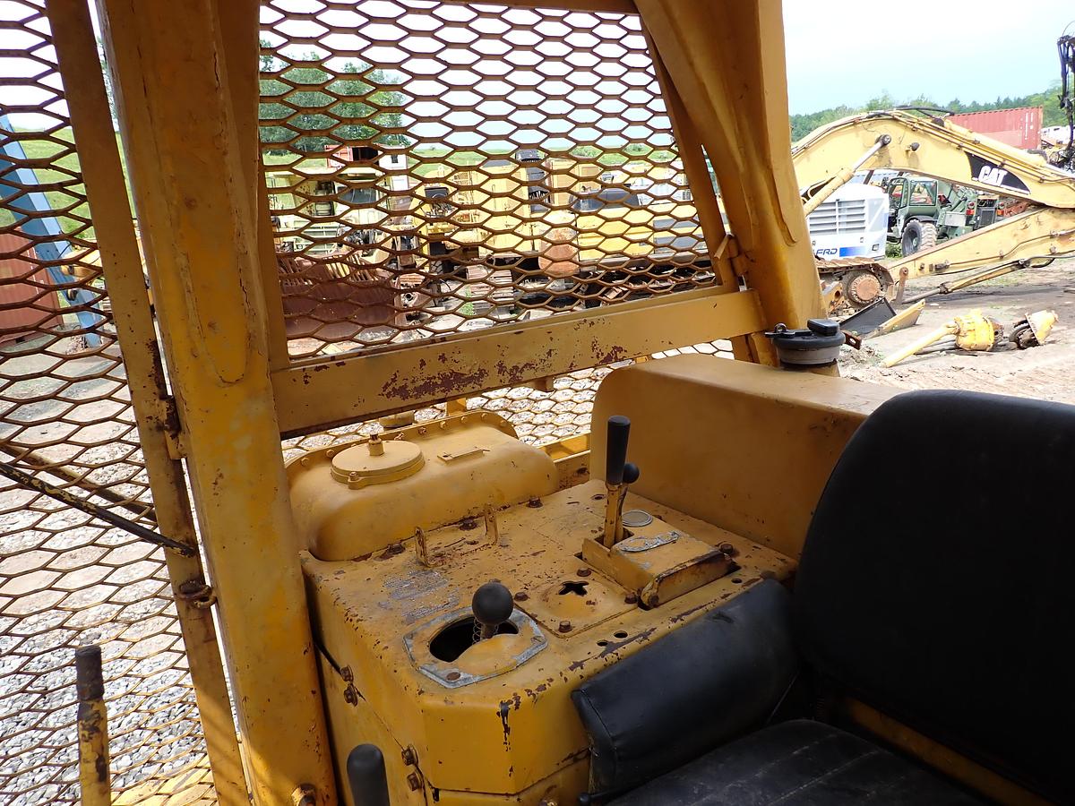 Used 1976 CAT D7G Crawler Dozer FORESTRY PACKAGE w/ WINCH