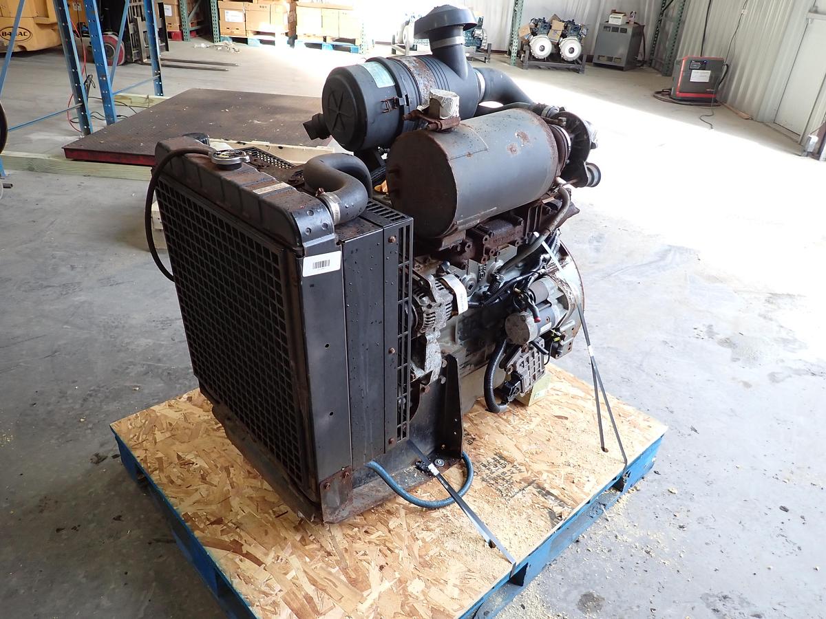 Used 2012 Yanmar 4TNV98T-ZGGE Diesel Engine