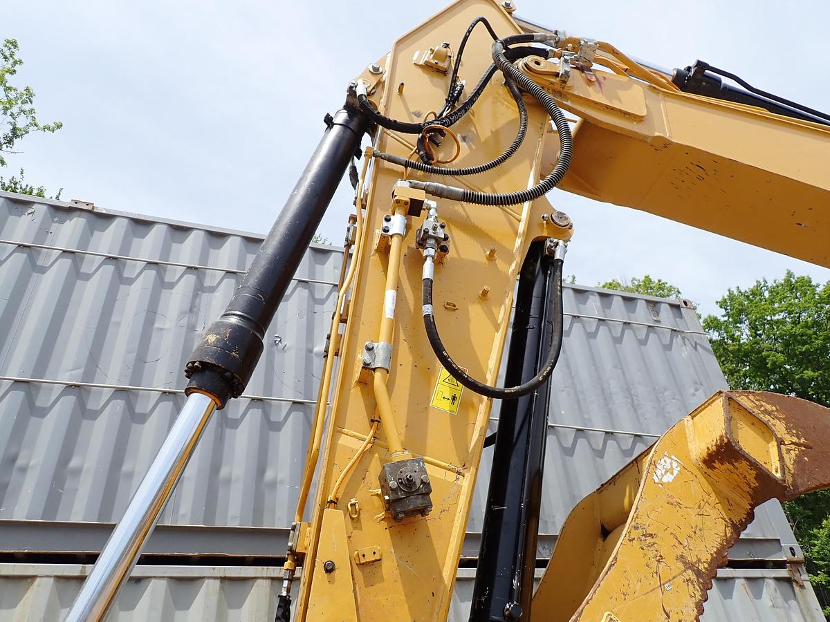 Used 2022 CAT 323 Excavator HYDRAULIC THUMB! 