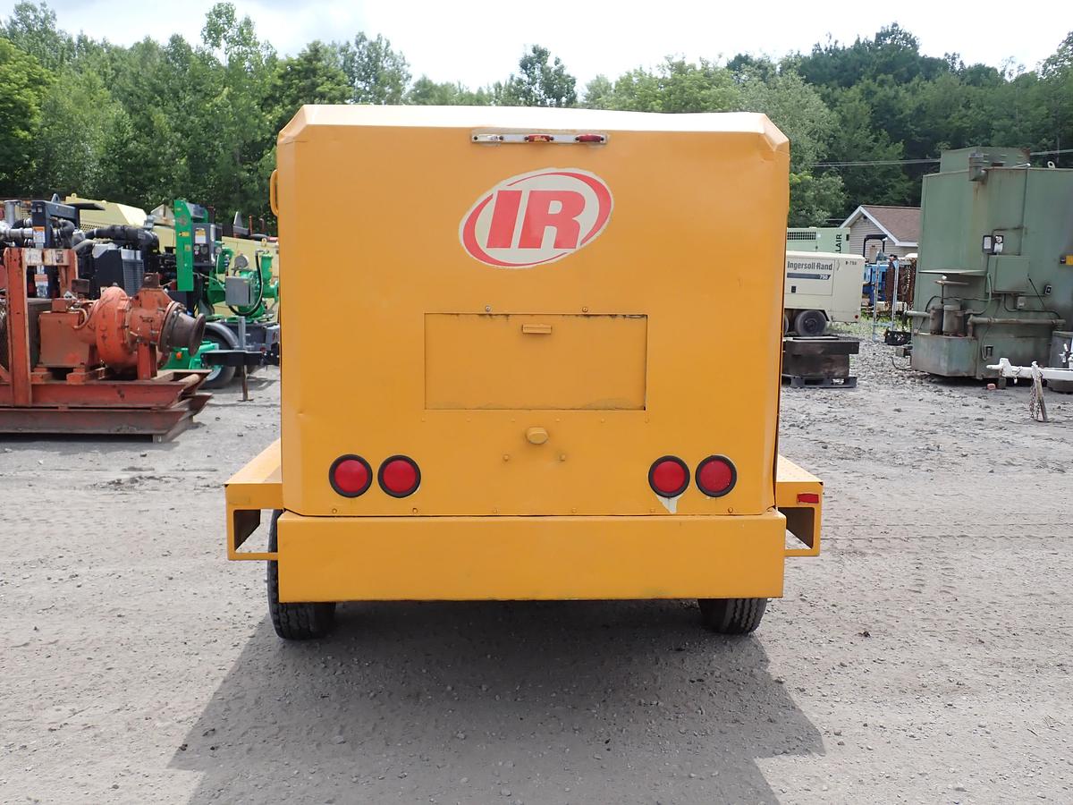 Used 1999 Ingersoll Rand XP825WCU 825 CFM Air Compressor