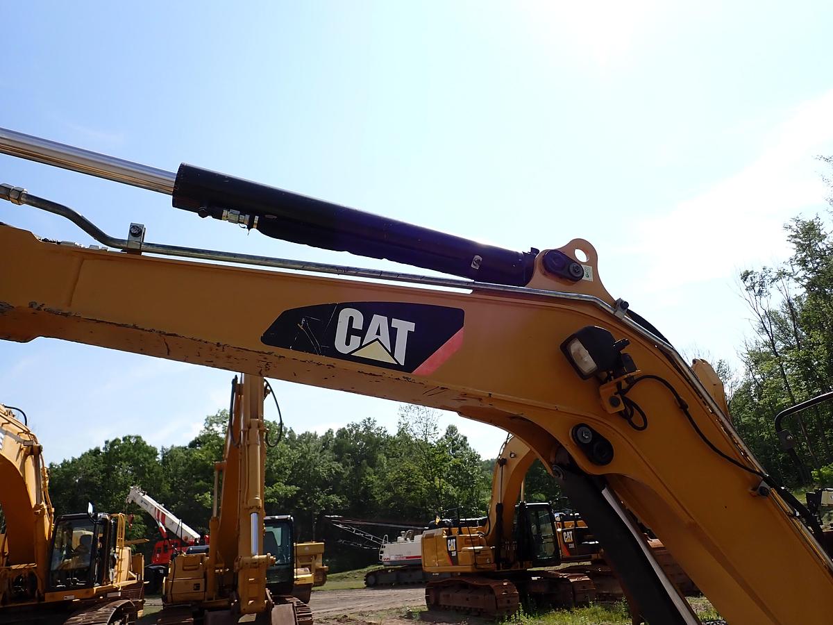 Used 2016 CAT 304E2 CR Mini Excavator HYDRAULIC THUMB!