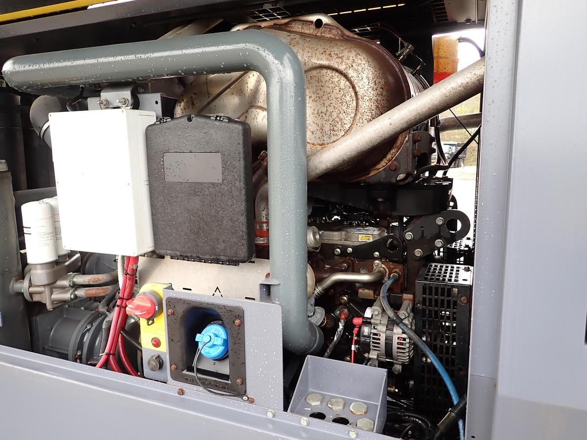 Used 2020 Atlas Copco XAS950 PD8 950 CFM Air Compressor