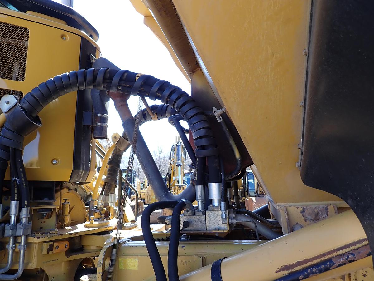 Used 2012 CAT 740B Articulated Haul Truck w/ TAILGATE