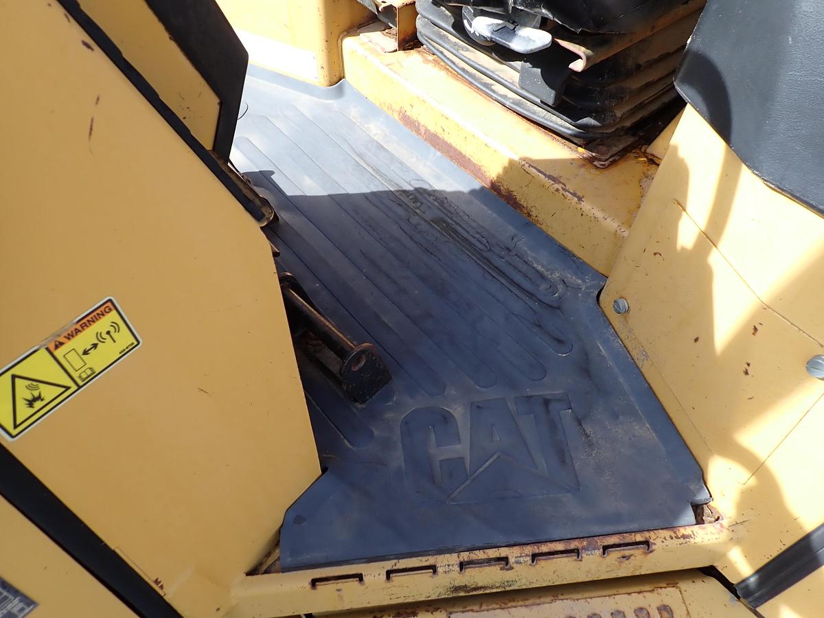 Used 2004 CAT D5G LGP Crawler Dozer