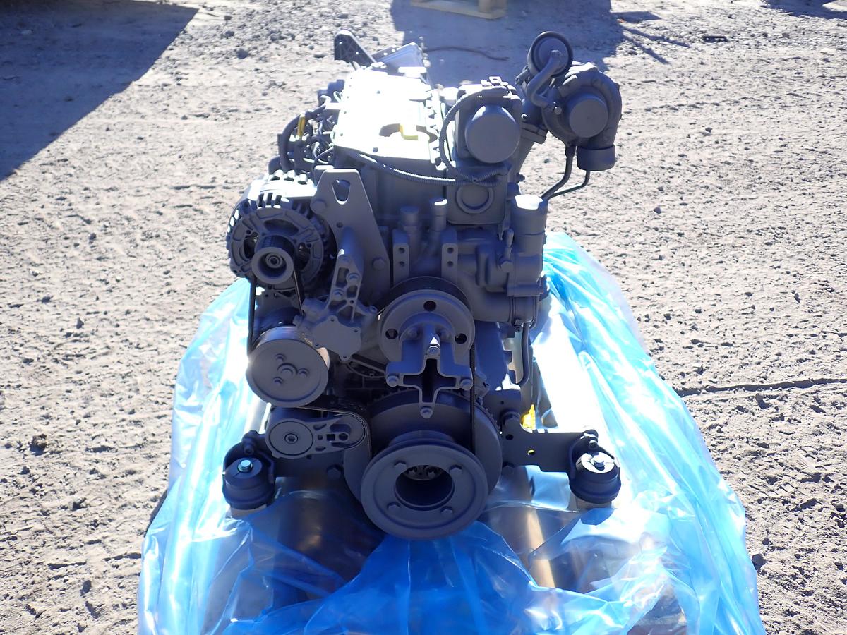 Deutz TCD2012 L04 2V FACTORY NEW ENGINES! 138 HP 