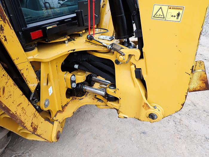 Used 2018 CAT 420F2 Loader Backhoe