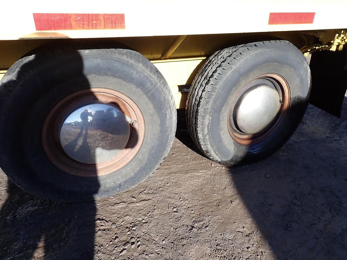 Used 2002 Vector 09007 Vacuum Excavator HI-RAIL GEAR!