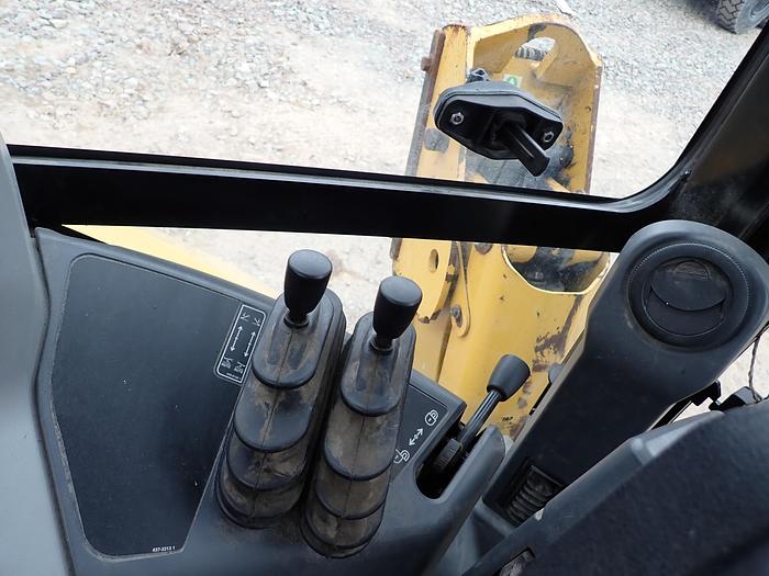 Used 2018 CAT 420F2 Loader Backhoe