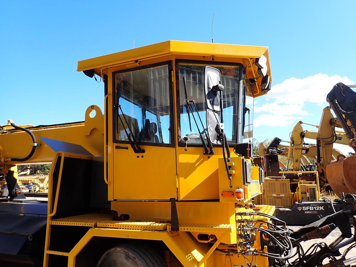 Used 2001 Vammas PSB 5500H Airport Runway Sweeper 
