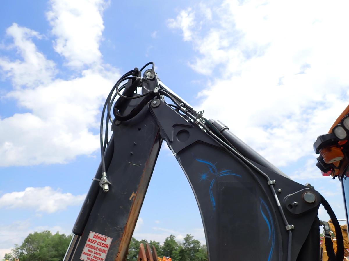 Used 2018 John Deere 410L Loader Backhoe LOADED! Q/C FORKS EXTENDAHOE