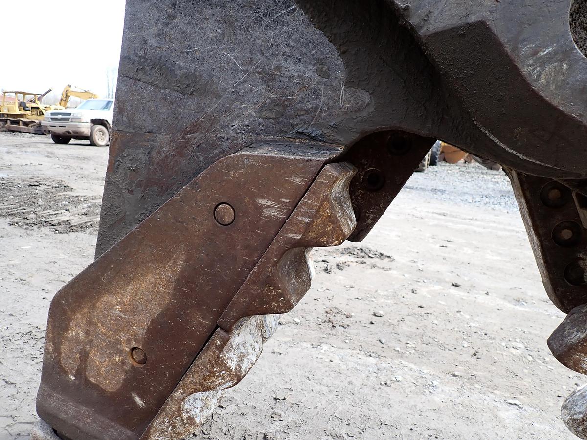 Used 2016 CAT MP318 Multiprocessor Concrete Shear