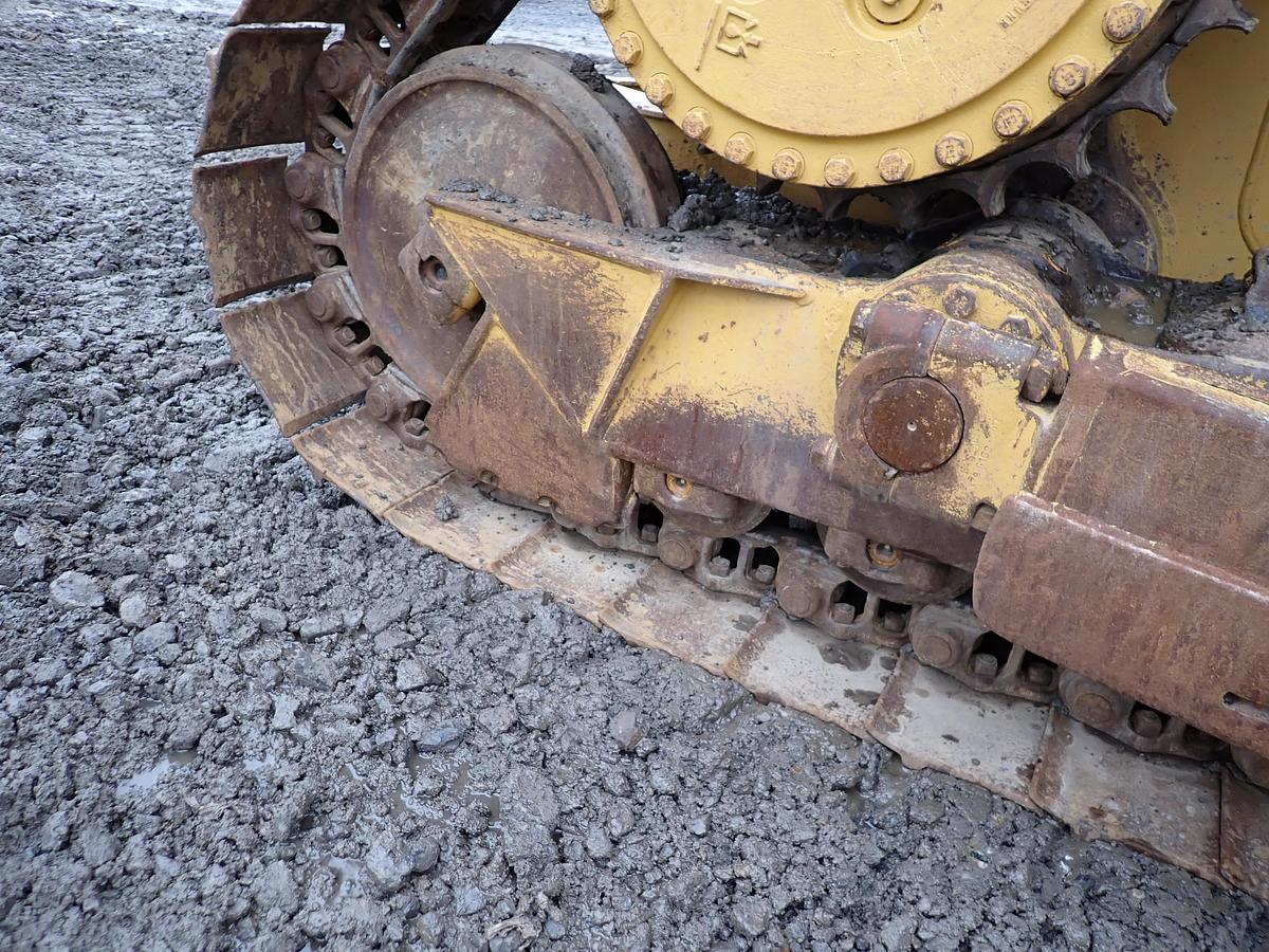 Used 2004 CAT D6R XL II