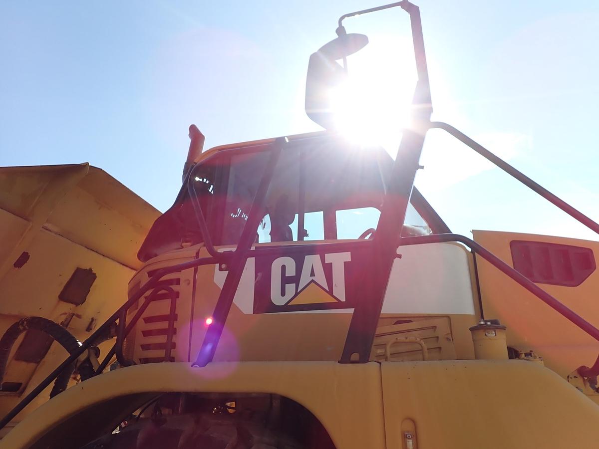 Used 2011 CAT 740 Articulated Haul Truck 7900 HOURS!